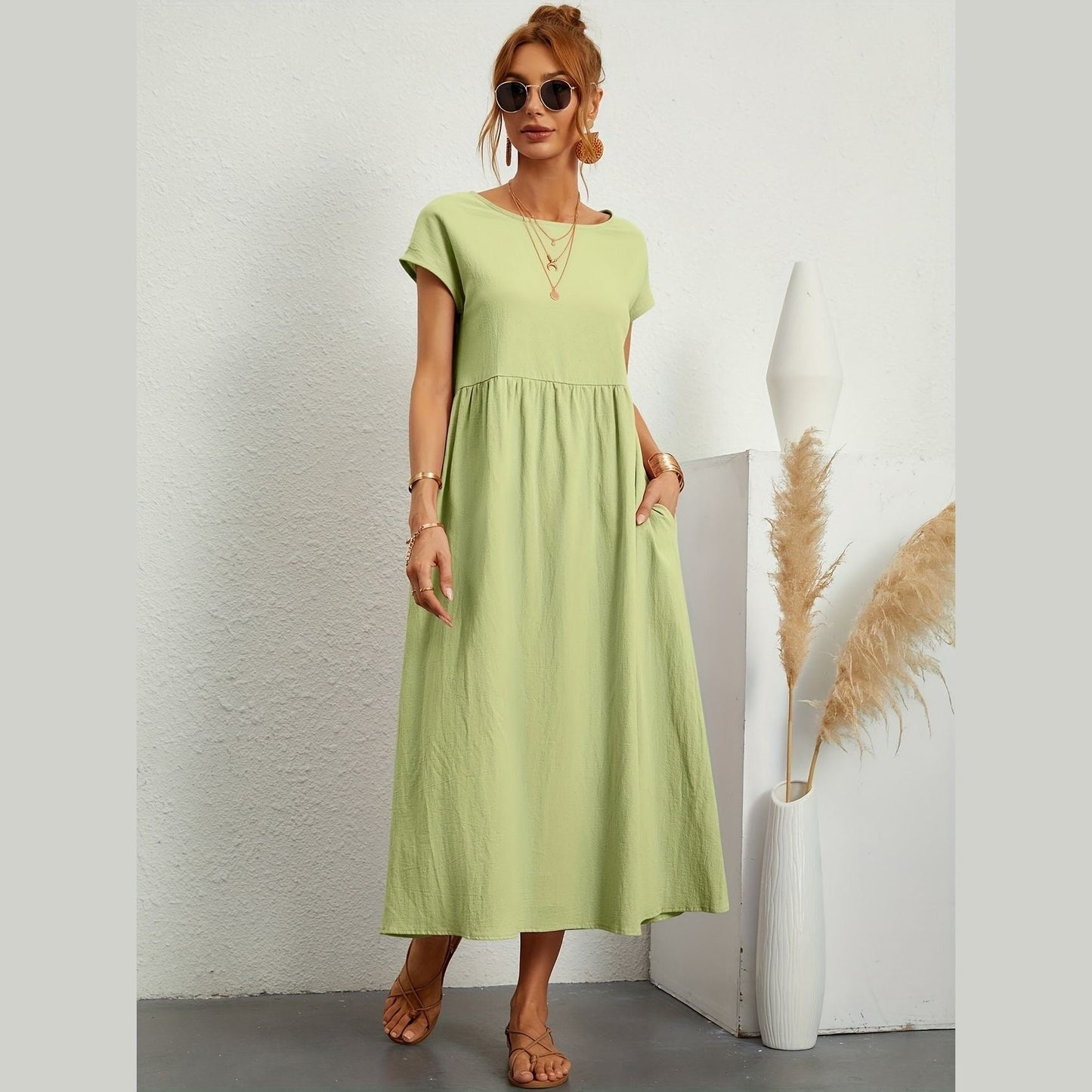 Mirabelle | Robe de loisirs décolletée