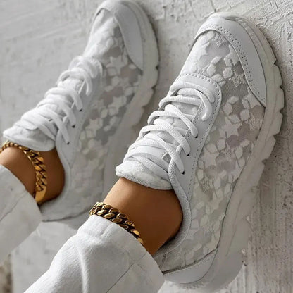 Sneakers respirants avec orteils et lacets ronds